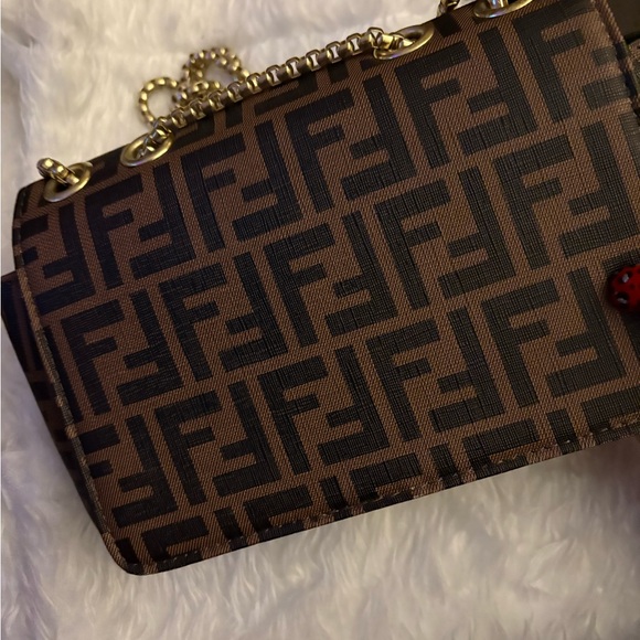Fashion FF Brown and Black Chain Shoulder Bag - Picture 14 of 15